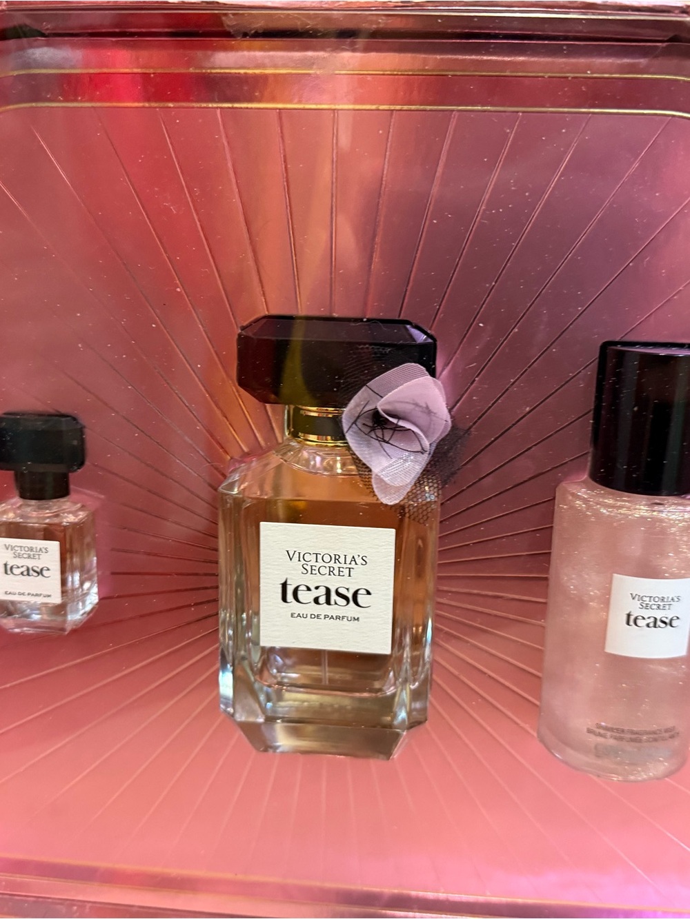 Victoria's Secret Tease Fragrance Set - Pink Iridescent Display - Picture 3 of 7